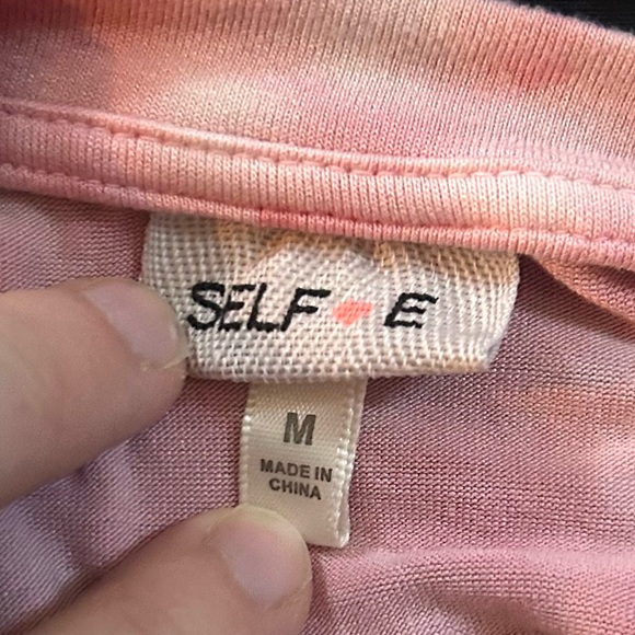 Macy’s Selfie Blue Pink Tie Die Soft Cropped T-Shirt - Picture 3 of 3